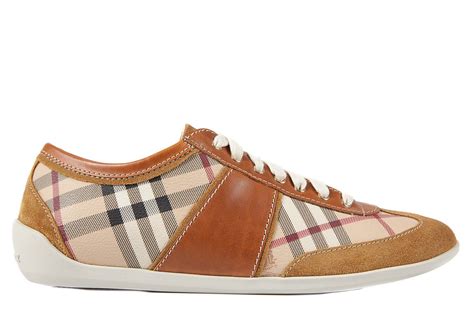 zalando bimbo burberry|Burberry Women’s Shoes, Fashion & Accessories .